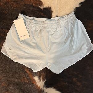 NWT Lululemon Hotty Hot LR Short 4” Light Blue